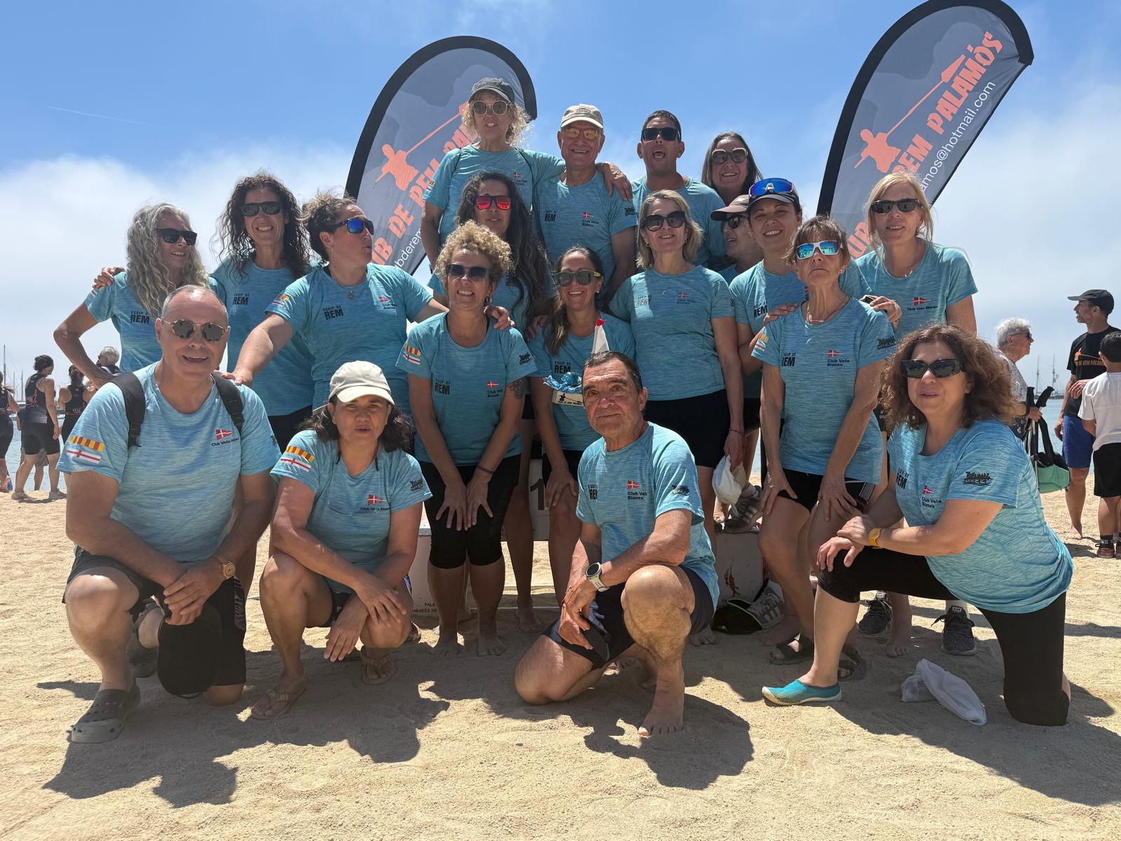 El Club de Vela Blanes participa amb èxit a la regata de llagut català de Palamós Terra de Mar.