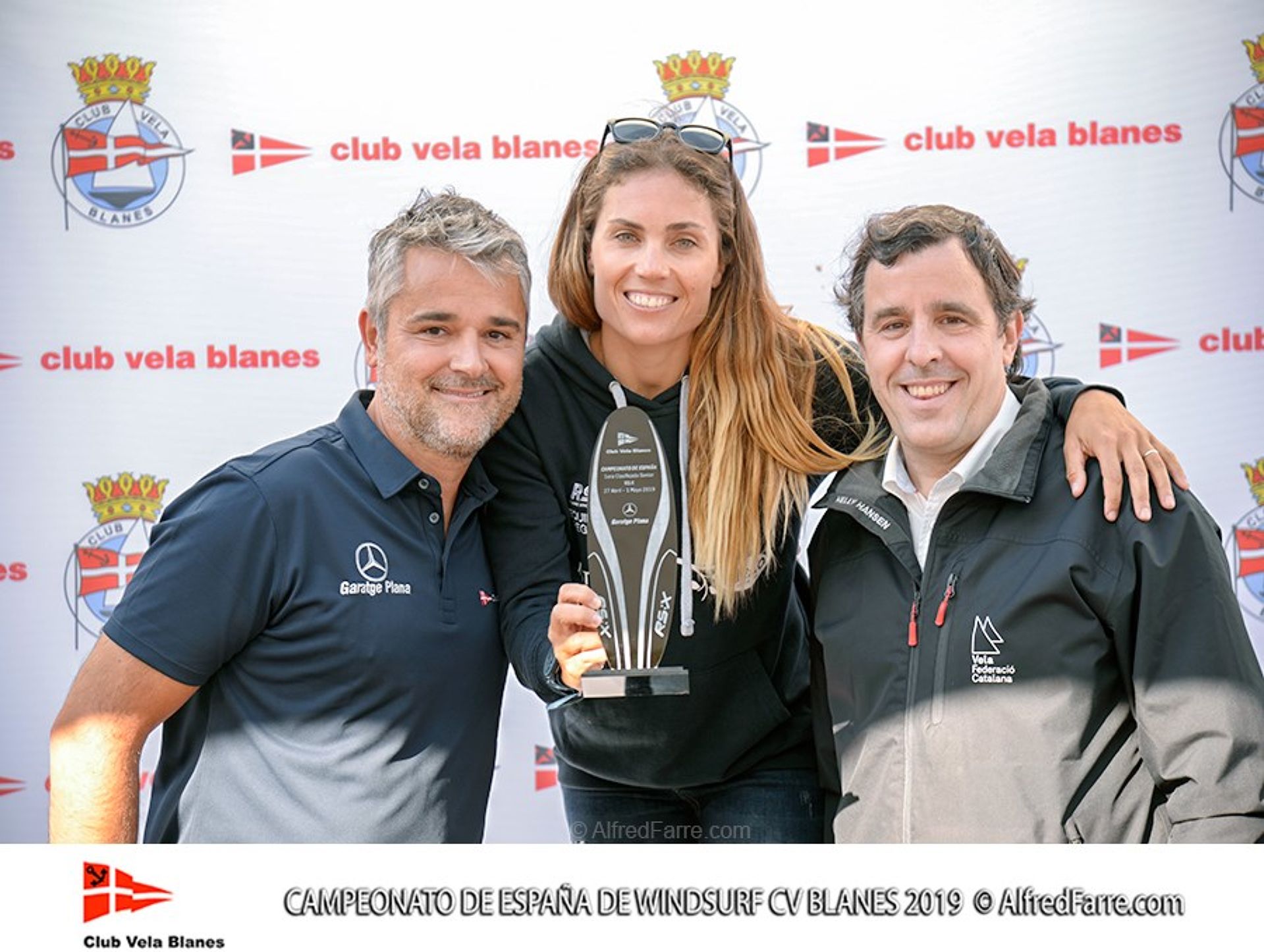  The Manchón brothers protagonists of the Spanish Windsurfing Championship in Blanes. Curro is proclaimed champion of Spain in Raceboard and Blanca dominates from beginning to end the RS: X Women.