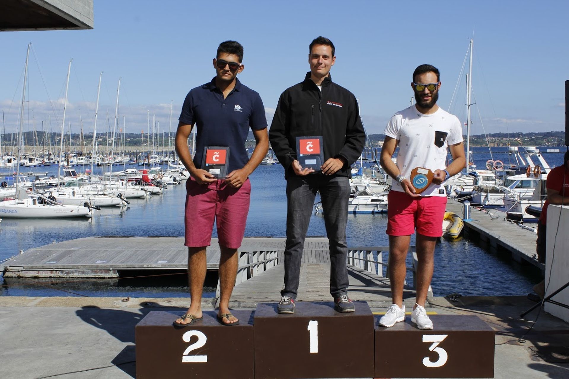 Carlos Ordóñez es proclama Campió d'Espanya Juvenil de la classe Finn a Galícia.