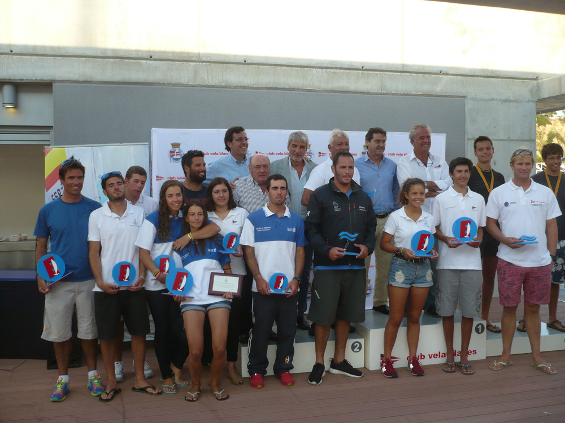 Alex Muscat en Finn, Sven Stadel en Europa (M) y Irene Sanchez en Europa (F), campeones de España