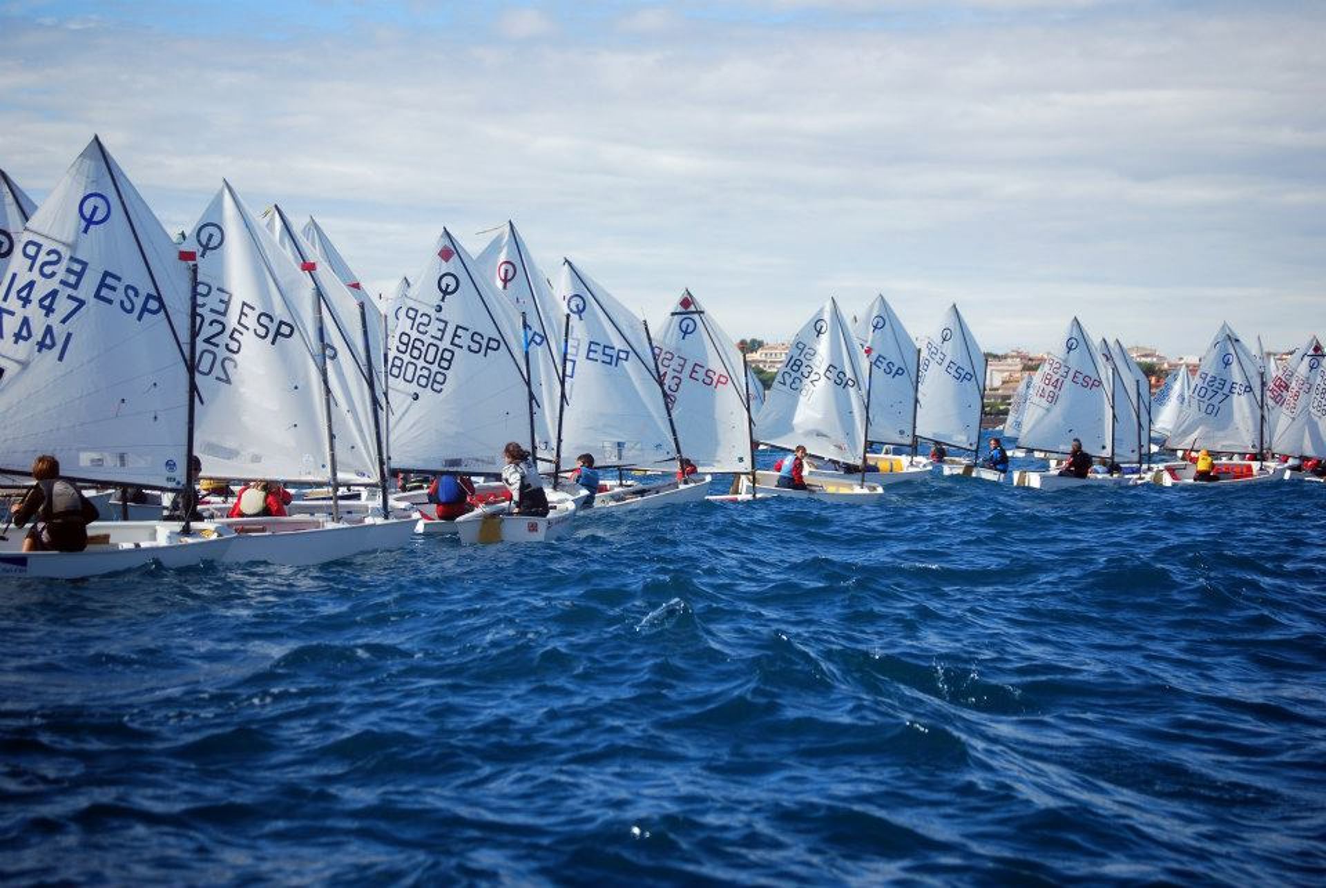 Participació del CVB a la primera regata del Circuit Català Optimist 2014-2015