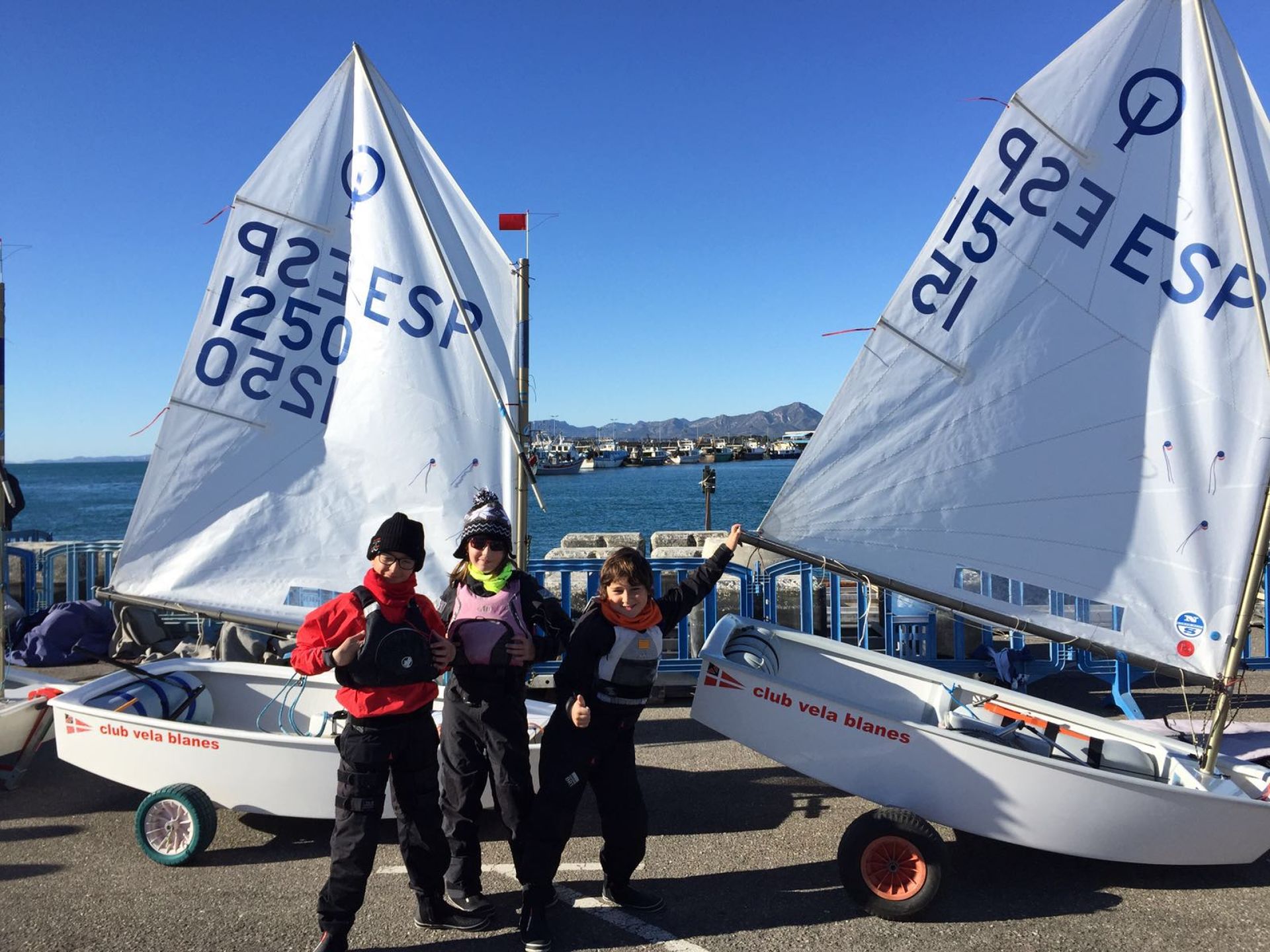 l'Equip de regates d'Optimist enceta l'any competitiu 2016 al CN Cambrils