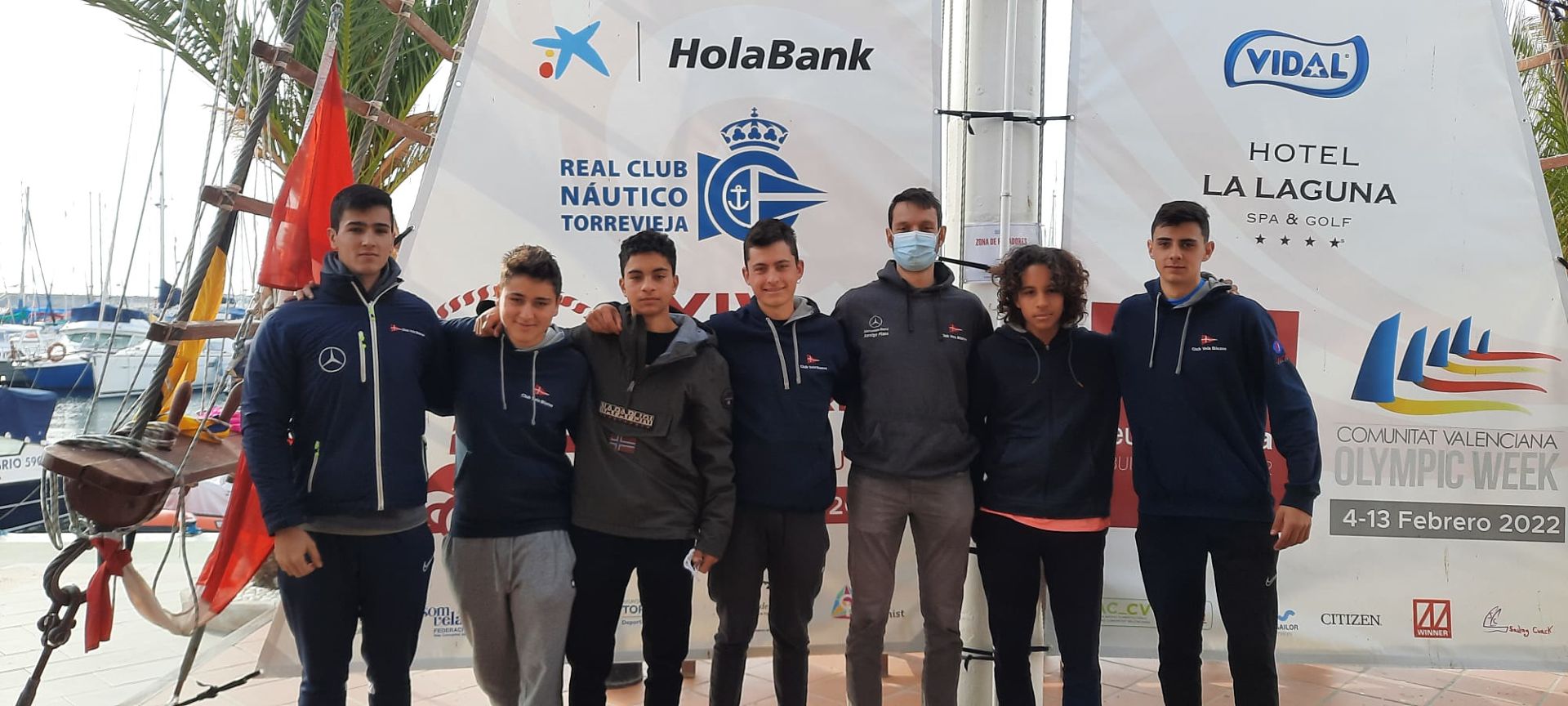 El equipo de regatas de la clase Europe en la Semana Olímpica de la Comunitat Valenciana.