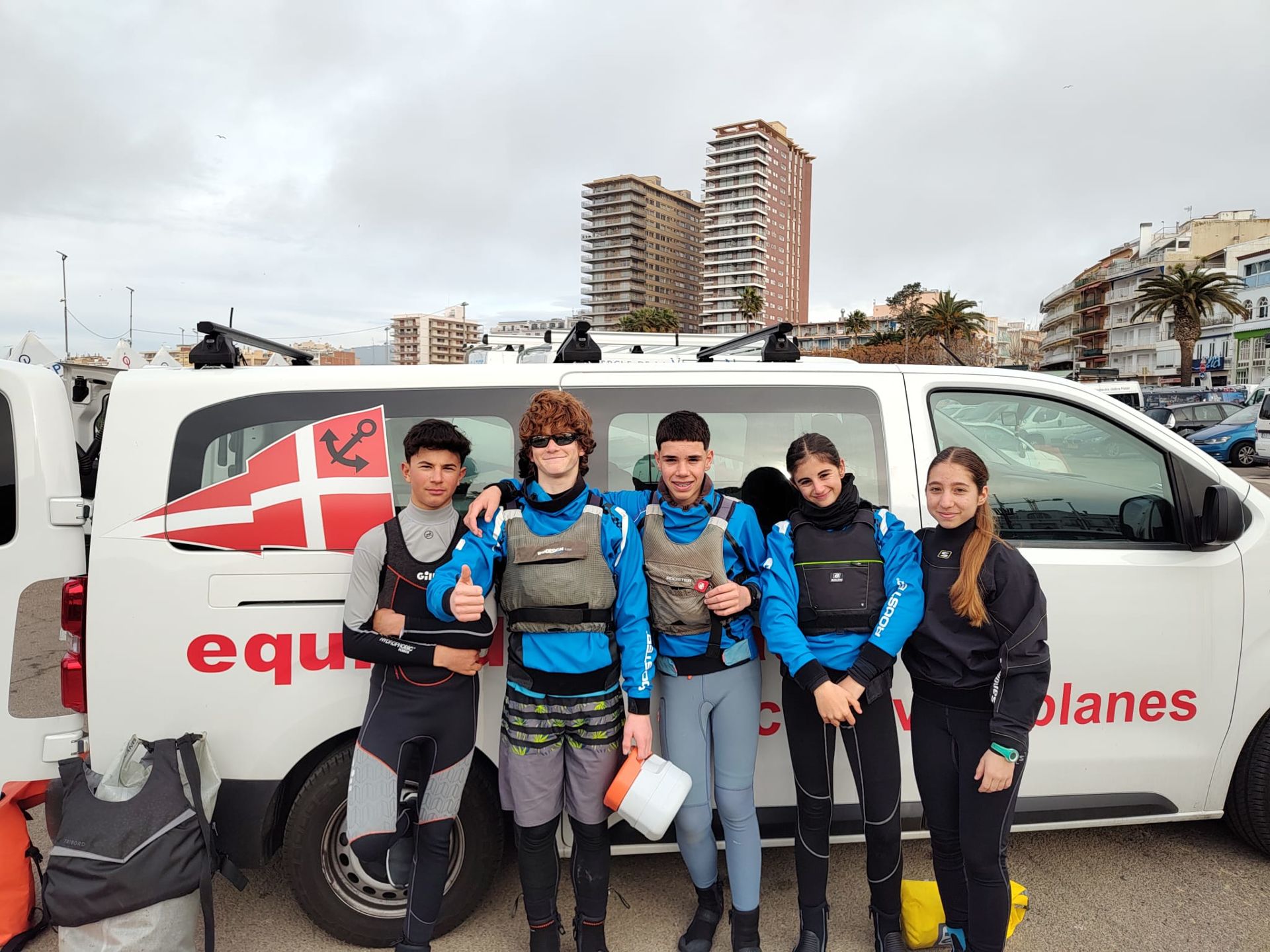 La flota de optimist del Club de Vela Blanes entre los 544 regatistas de la 34ª International Vila de Palamós Optimist Trophy.