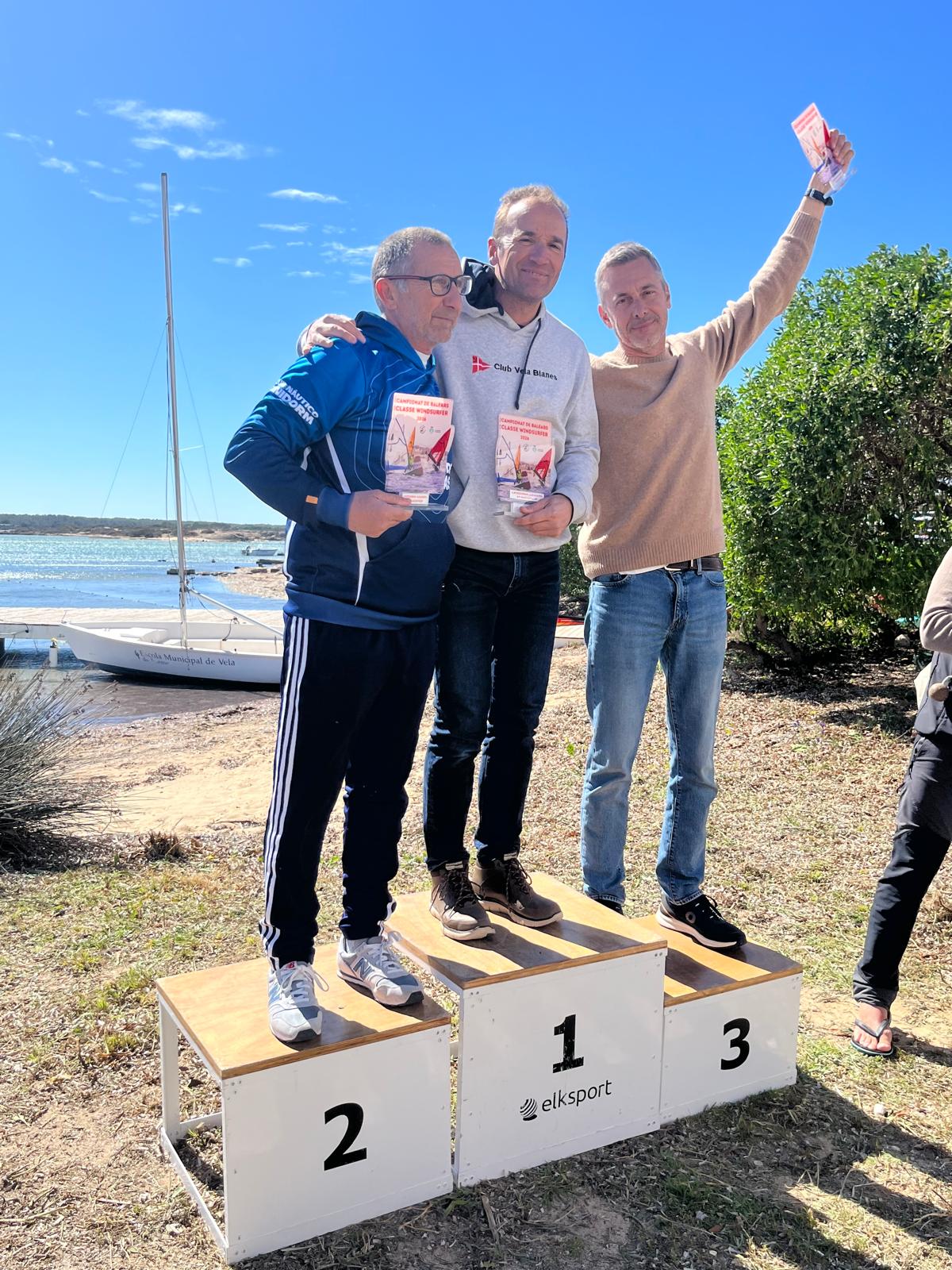 Marc Tusquets guanya el Campionat Balear de Windsurfer.