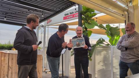 Emotiu homenatge a Eugeni Fernàndez, tot un veterà navegant del Club de Vela Blanes
