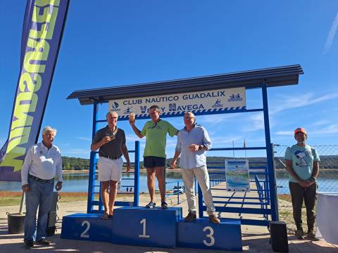 Jordi Bosch, Marc Tusquets y Lluís Colomé, podios a la I Copa Windsurfer Open de Madrid. - 2