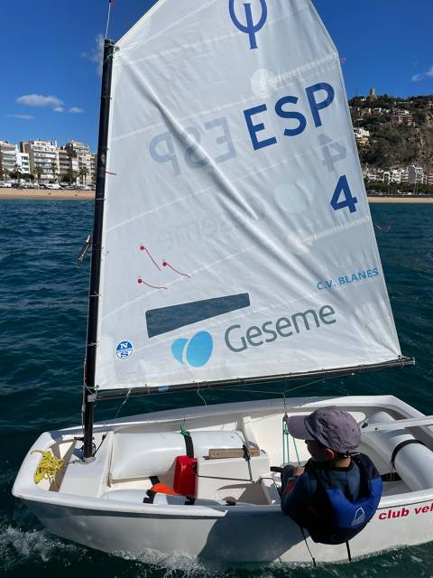 El Casal de Semana Santa pone en marcha las actividades lúdico-deportivas en el Club de Vela Blanes y calienta motores para el verano. - 7