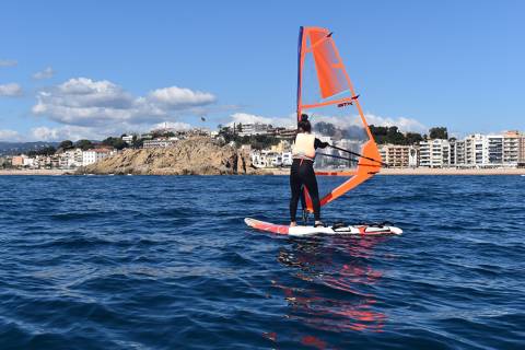 El Casal de Semana Santa pone en marcha las actividades lúdico-deportivas en el Club de Vela Blanes y calienta motores para el verano. - 11