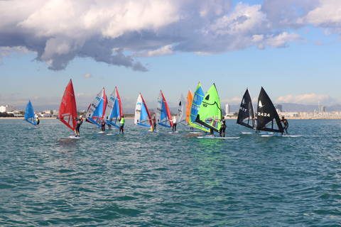 Lluís Colomé 3r clasificado en al Windsurfer Valencia Mar Festival - 5