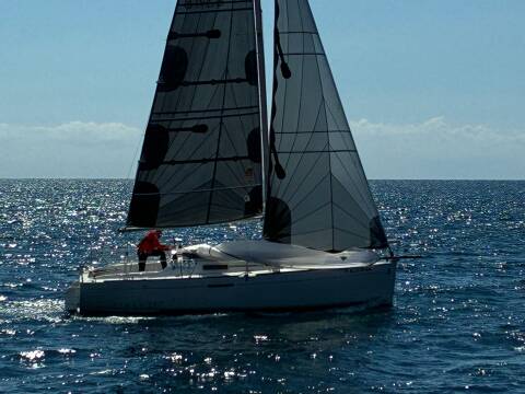 El iot BABAU del Club de Vela Blanes puja al podi al Trofeu Jacinto Ballesté - 1