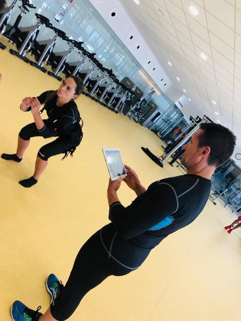 Los técnicos de Fitness&Spa del Club de Vela Blanes participan en la clase de formación sobre electroestimulación - 4