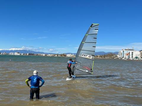 Quim Figueras Campieón de Cataluña de Raceboard y Marc Tusquets subcampeón de Windsurfer 2024. Jordi Bosch se hace con el tercer lugar en el podio. - 8