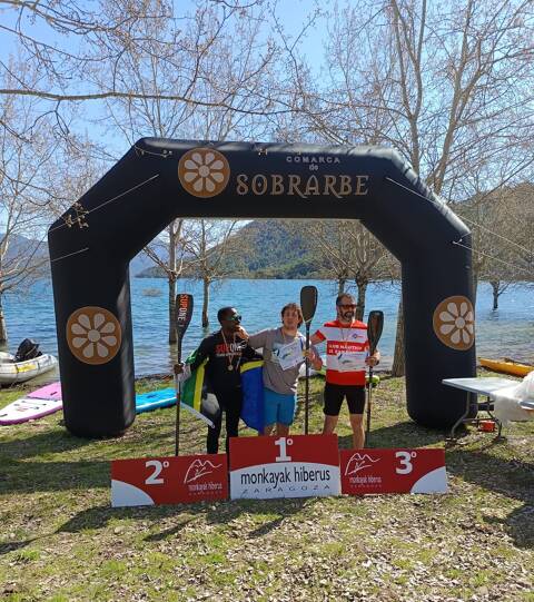 Emmanuel Onasa 2n amateur absolut i Erik Silva 3r Júnior sub-16 al Pirineus SUP Festival.