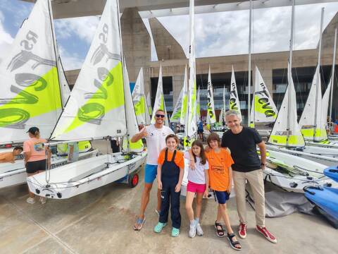 Nora, Kai i Max enceten la Lliga Blava Escolar per el Club de Vela Blanes. - 2
