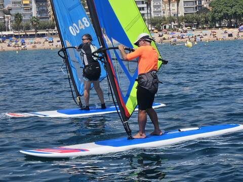 Intens dissabte amb el clínic de windsurfer dirigit per Guillermo Colomer a les nostres instal·lacions. - 8