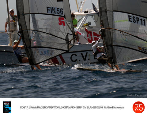 Aleksandra Blinnikka en dones i Joao Rodrigues lideren el Costa Brava World Championship de Raceboard. - 1