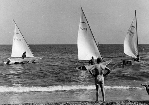 El Club de Vela Blanes organizó dos ediciones del Campeonato de España de Patines (1951 y 1955)  - 6