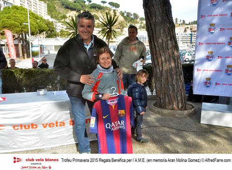 La manca de vent dona pas a la festa del Trofeu Primavera 2015 al Club de Vela Blanes. - 26