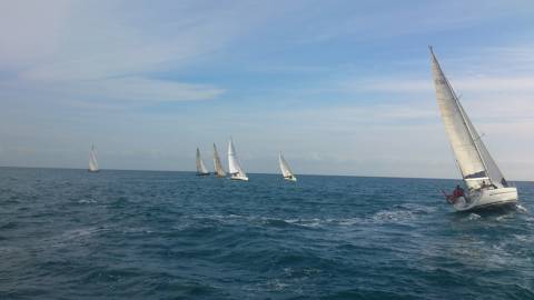 Punt i final a la temporada de creuers 2014 del Club Vela Blanes amb el lliurament de premis i l'última regata de l'any.