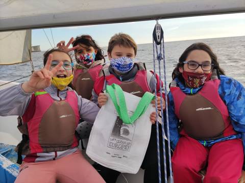 No èxit en la jornada de recollida “per un mar sense residus” amb els alumnes de l’escola Joaquim Ruyra. - 3