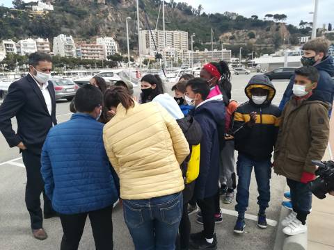 50 escolars de l’Escola Mossen Joan Batlle participen a les Jornades de Recollida de Residus al Mar inclòs al ‘Let’s Clean Europe’. - 3