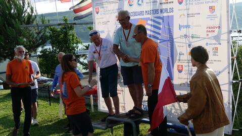 Toni Rodríguez se proclama Campeón del Mundo “Super Legend” de raceboard en Eslovaquia. - 2