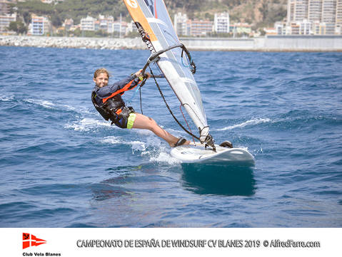 Els germans Manchón protagonistes del Campionat d'España de windsurf a Blanes. Curro es proclama campió d'España en Raceboard i Blanca domina de principi a fi el RS:X Femení. - 6