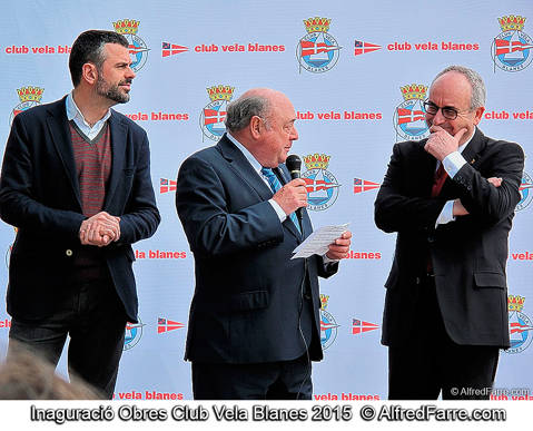 El conseller de Territori i Sostenibilitat, Santi Vila, inaugura les noves instal·lacions del CVB, acompanyat de l'alcalde de Blanes, Josep Marigó, i el president del Club, Amadeu Nualart.