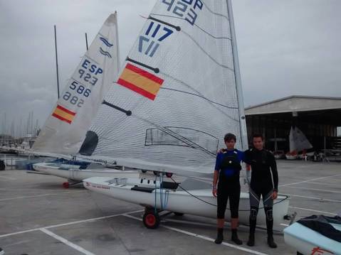 Els germans Ordóñez participen a la Silver Cup 2015 de la classe Finn al RCNV