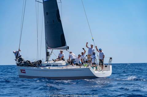 Punt i final a la 40ena Copa del Rei en la que han participat Tito Moure, Aleix Gelabert i l’embarcació “DESAFINO” del CV Blanes i CN Lloret de mar amb Miquel Colomer com a patró.  - 2