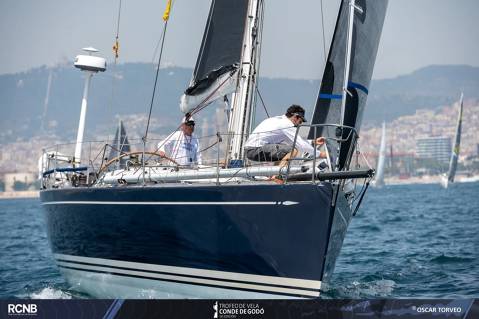 Smerit, de Tito Moure, consigue el tercer lugar en el 50 Trofeo de Vela Conde de Godó en la clase ORC a DOS - 5