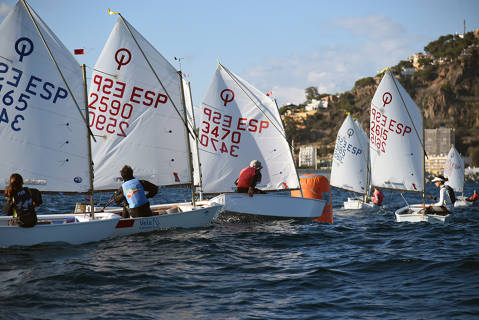 Finaliza el 50.º Vila de Blanes con más de 145 regatistas de todo el litoral catalán - 2