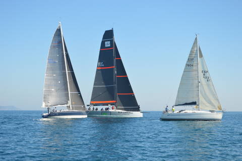 El PIM PAM en solitaris, ENIGMA i BABAU a dos i BLUE CARBON en tripulació, guanyadors de la 42 edició del VILA DE Blanes de Creuer. - 8