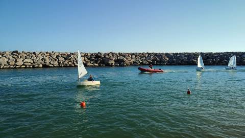 Cinc regatistes del Club de Vela Blanes participen en el Trofeu Comodor de Garraf N2