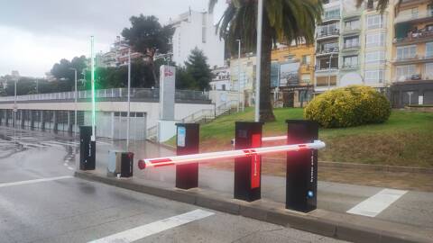 Nou sistema d'accés amb barreres