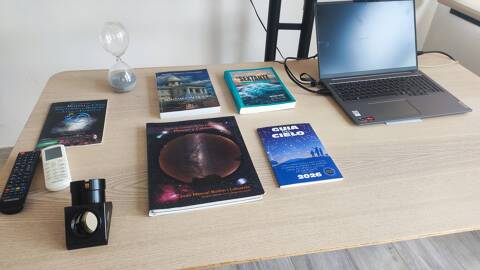 Els socis del Club de Vela Blanes descobreixen els secrets del cel en una vetllada d'astronomia i navegació - 5