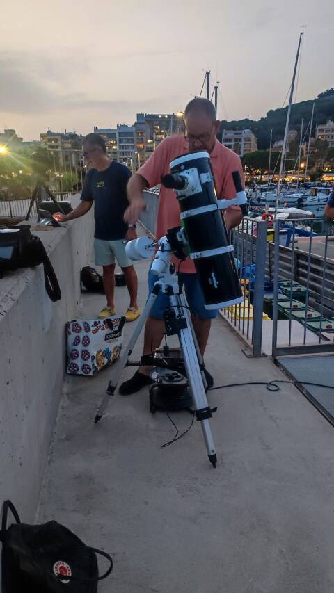 Els socis del Club de Vela Blanes descobreixen els secrets del cel en una vetllada d'astronomia i navegació - 4