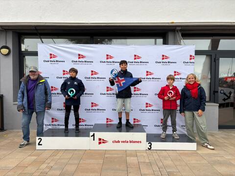 Cinc regatistes del Club de Vela Blanes participen en la 52a Regata N2 d’Optimist - 7